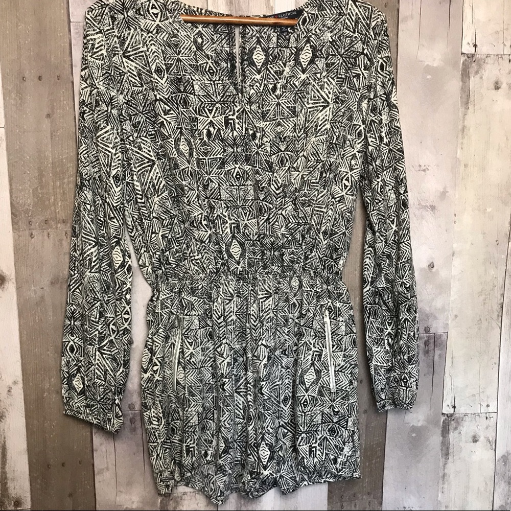 One clothing LA tribal black and white rom…